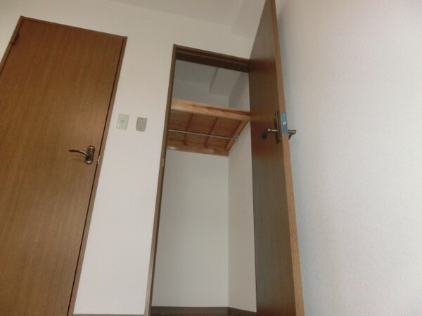 収納(※別部屋のお写真です)