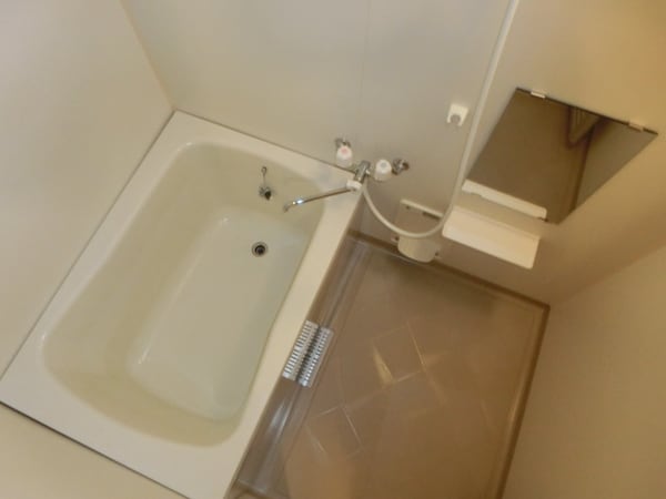 バス／シャワールーム等(※同建物の別室の写真です)