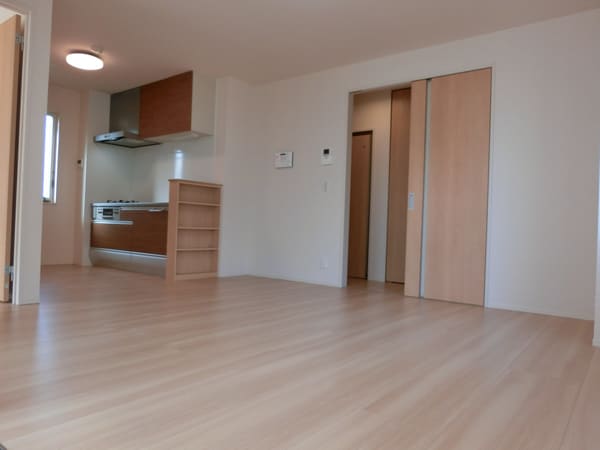 リビング(※101号の別部屋の写真になります)