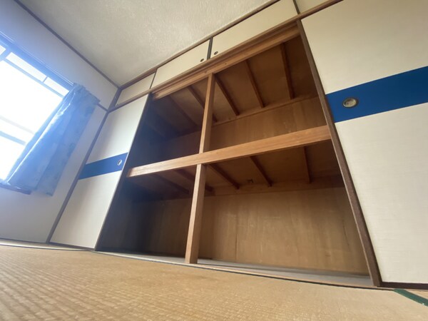 収納(※クリーニング前の写真になります)
