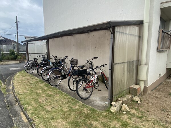 共用部(※クリーニング前の写真になります)