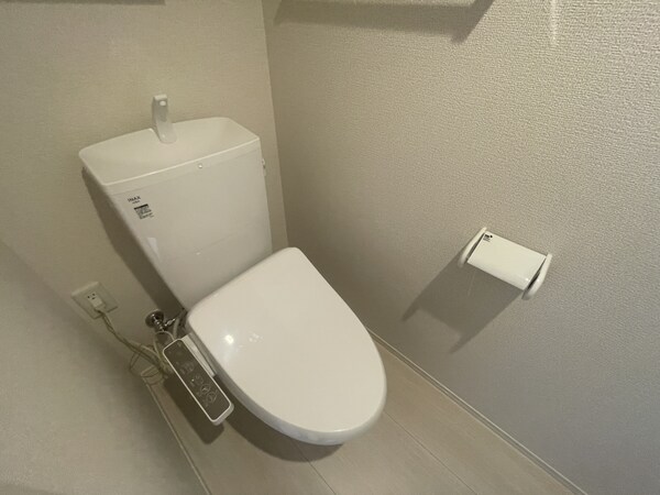 トイレ(※別部屋の写真です)