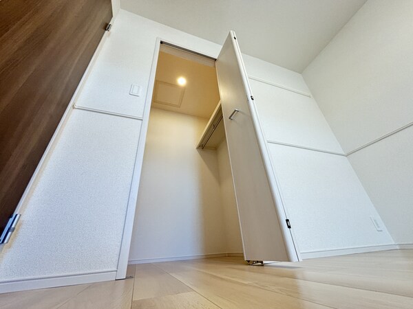 収納(※同タイプ写真)