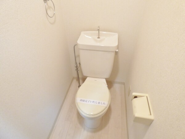 トイレ(清潔感のあるトイレ)