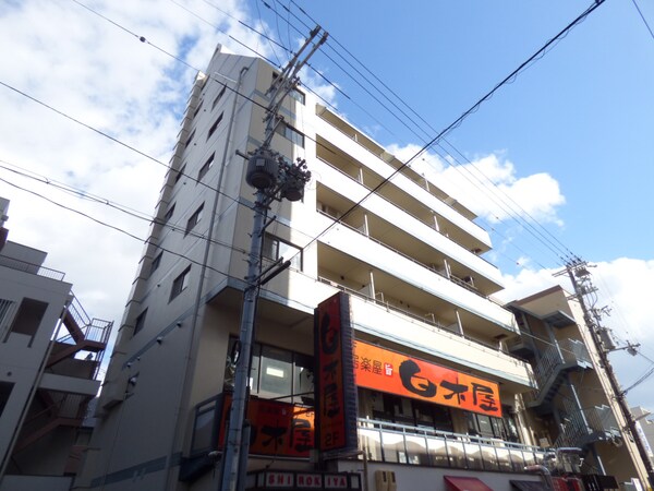 外観(板宿駅前の分譲マンション)