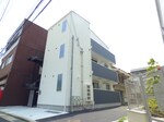 ワンフロア２戸で全室角部屋設計の築浅マンション