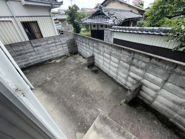 敷地内／建物