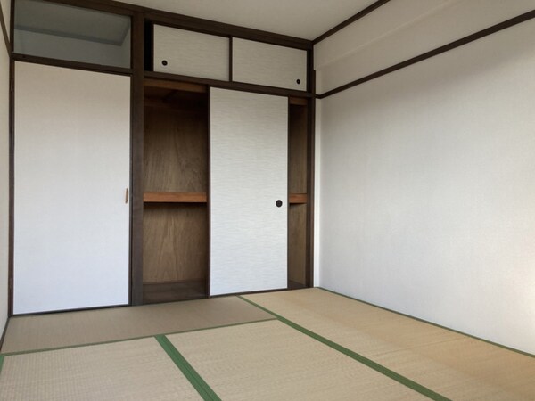寝室
