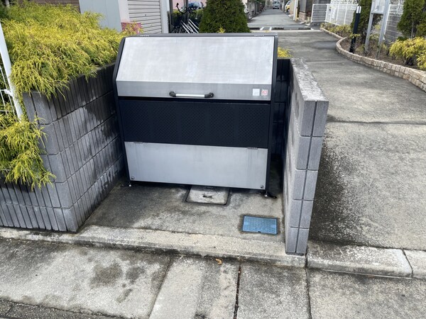 敷地内／建物