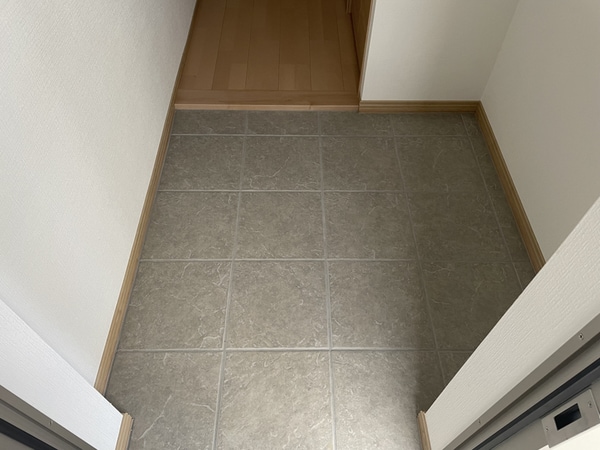 玄関(同タイプモデル)