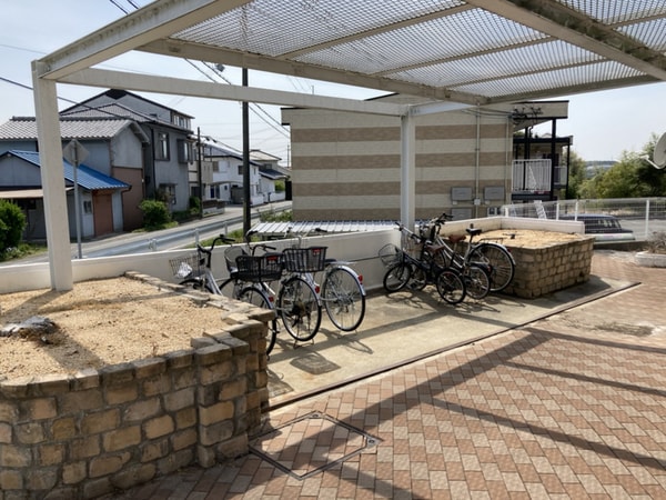 敷地内／建物