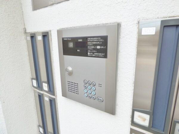 セキュリティ(安心のオートロック完備)