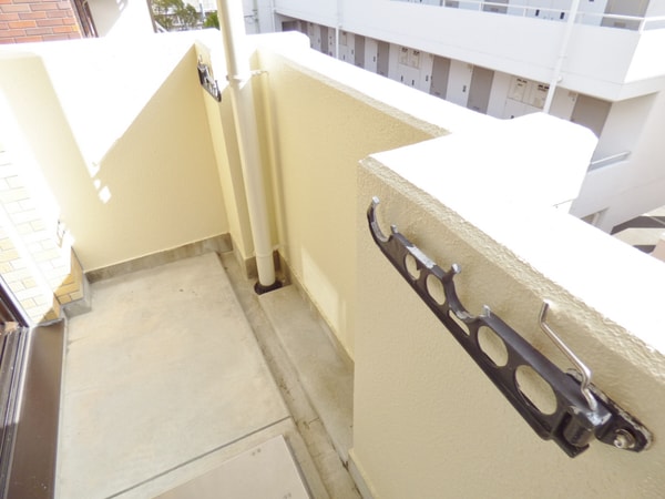 バルコニー・ベランダ(南向きバルコニーで日当たり良好)