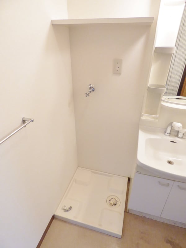 洗面所(室内洗濯機置場)