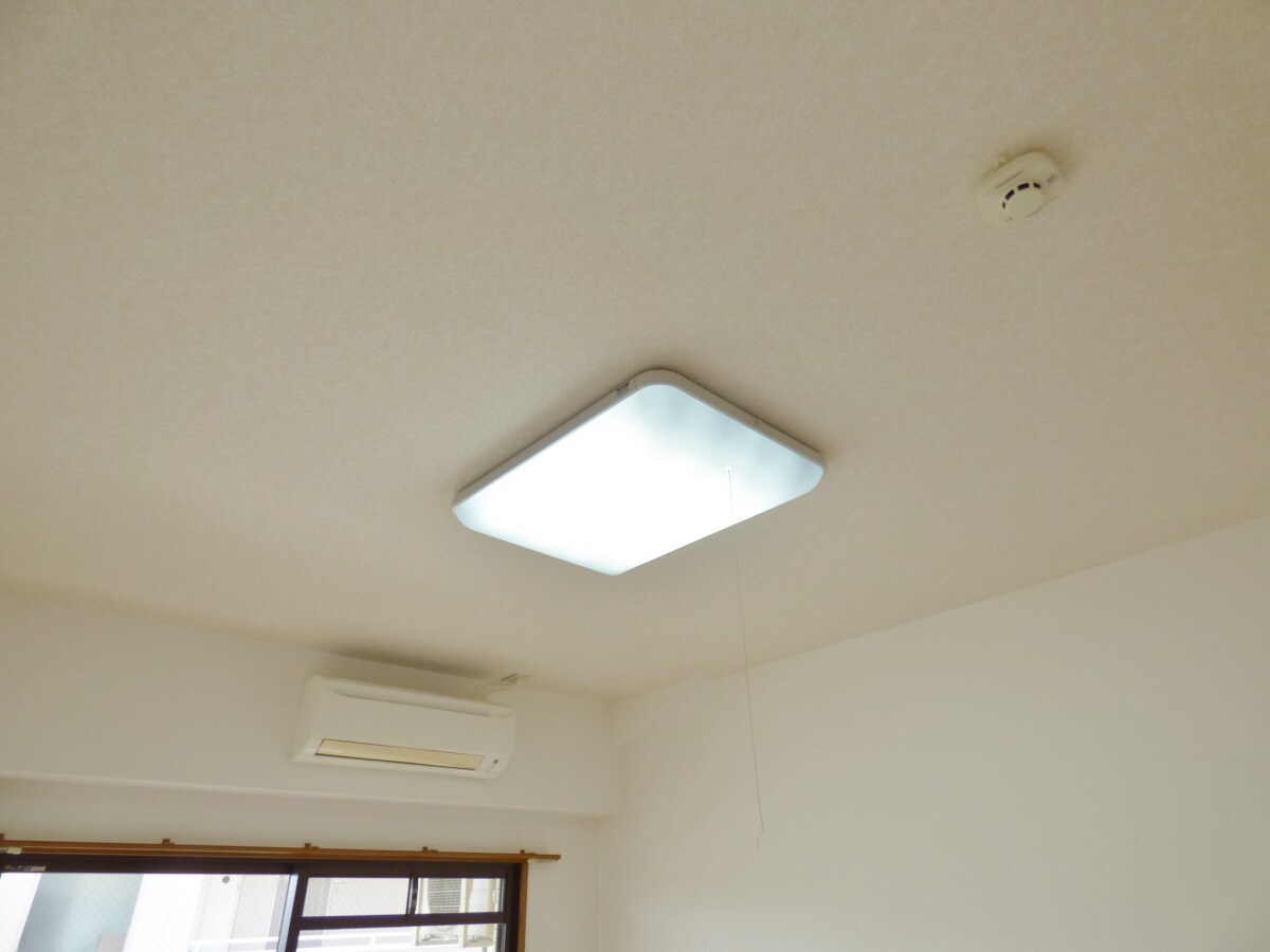 物件内観写真22　(照明付)