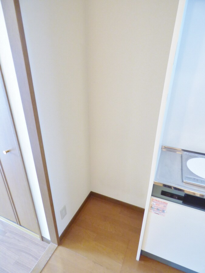 物件内観写真23　(冷蔵庫置場)