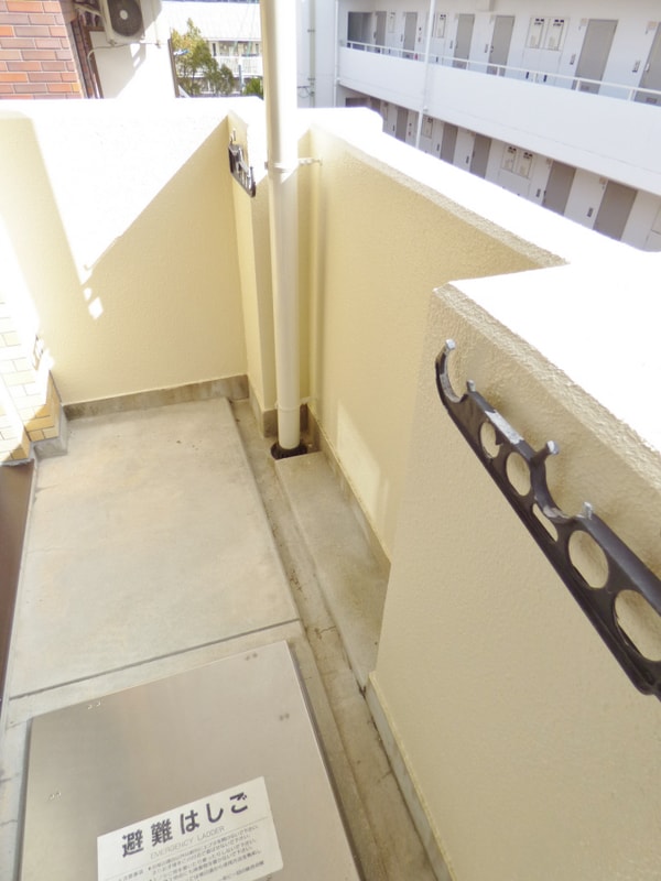 バルコニー・ベランダ(南向きバルコニーで日当たり良好)