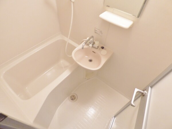 バス／シャワールーム等(キレイな浴室)