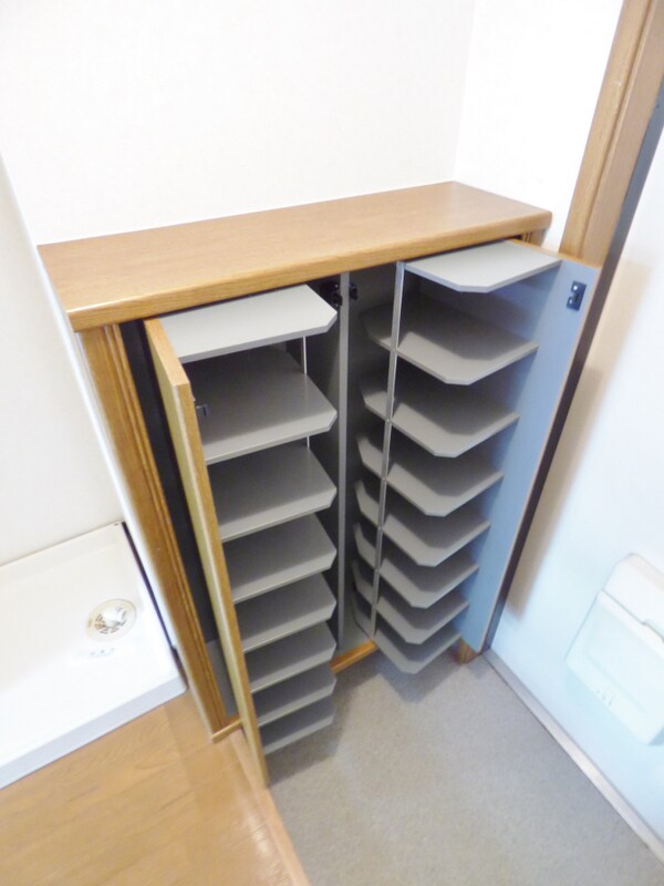 玄関(シューズボックス付)