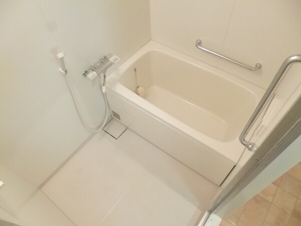 バス／シャワールーム等(高温差湯機能付バス)