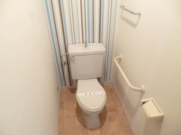 トイレ(清潔感のあるオシャレなトイレ)