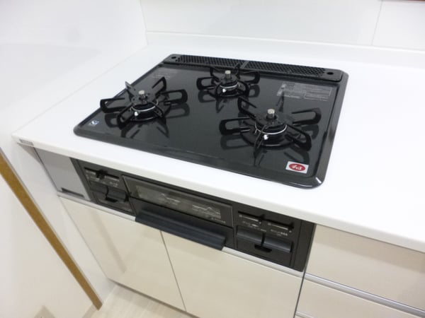 キッチン(３口ガスコンロ)