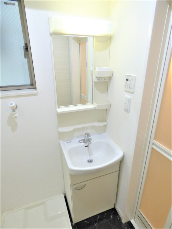 洗面所(キレイな洗面台)