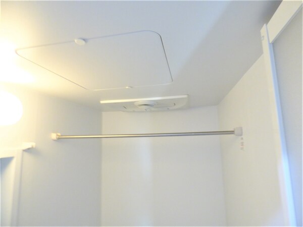 設備(半身浴の時に嬉しい色々な機能付のミストサウナ)