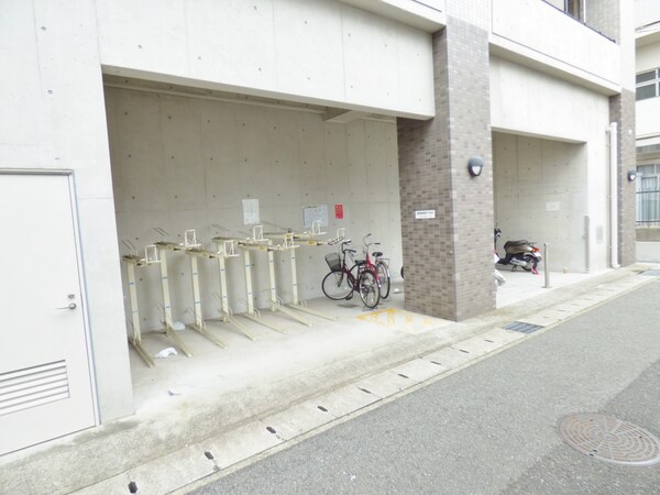 共用部(駐輪場＆バイク置場)
