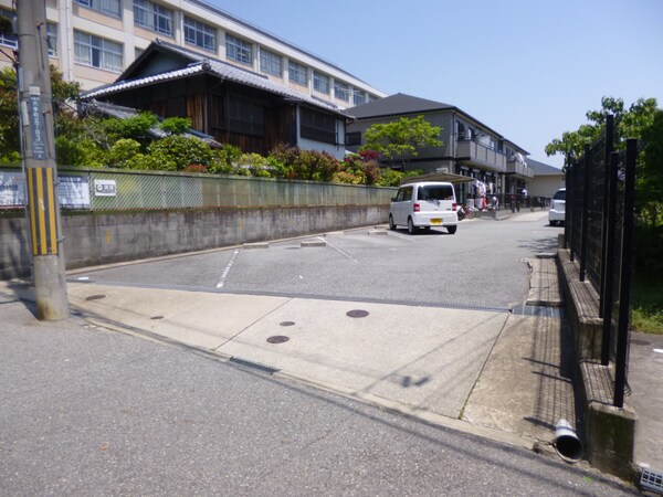 駐車場(敷地内駐車場完備)