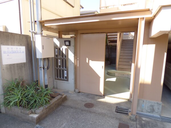 エントランス(エントランス)