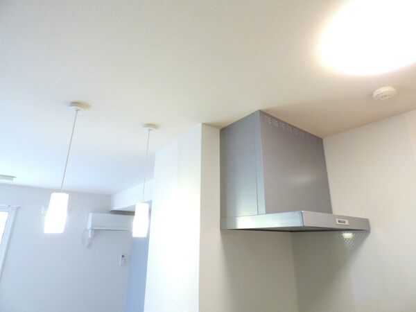 キッチン(レンジフード)