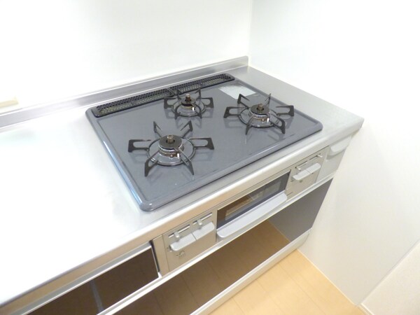 キッチン(３口ガスコンロ)