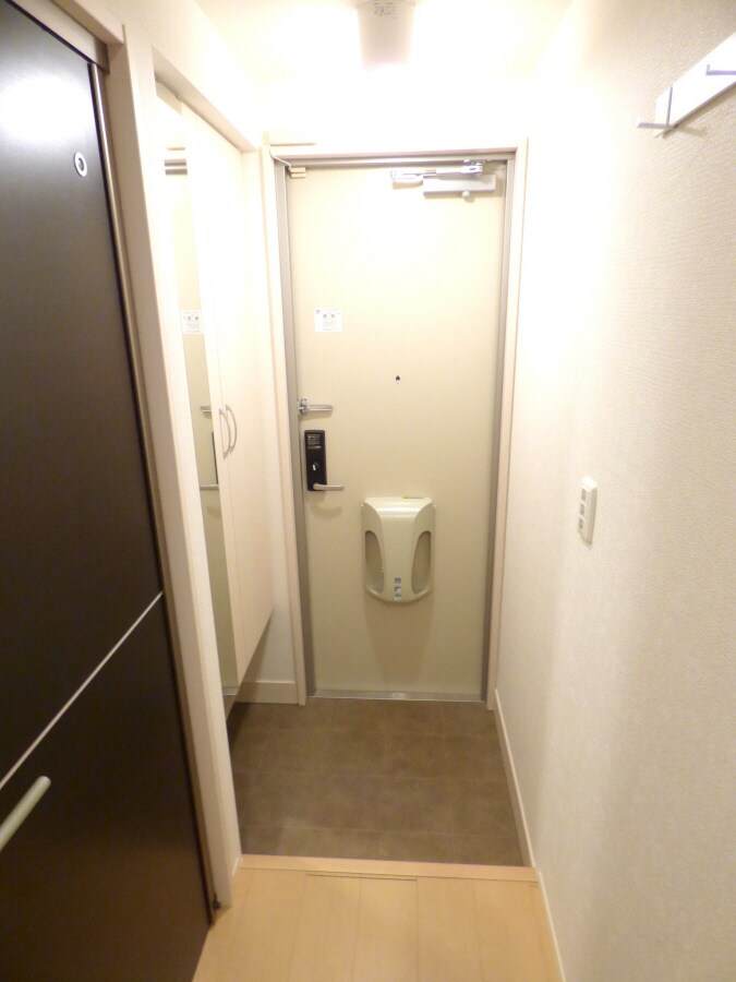 物件内観写真24　(玄関カードキー)