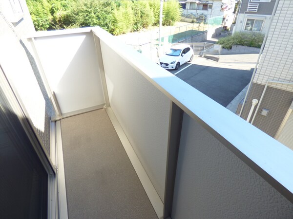 バルコニー・ベランダ(南東向きバルコニーで日当たり良好)