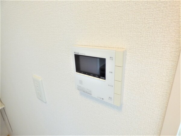 設備(給湯器リモコン)