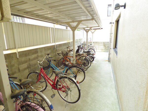 共用部(駐輪場)