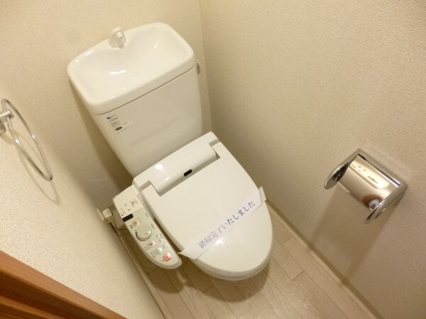 トイレ(ウォシュレット付トイレ)