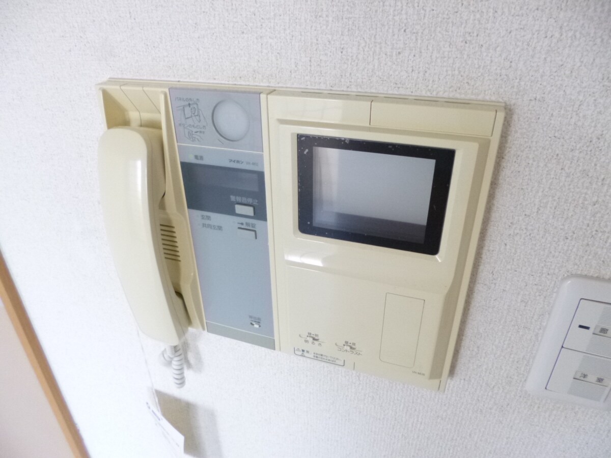 物件内観写真10　(オートロック連動ＴＶモニターホン)