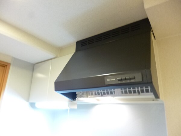 キッチン(レンジフード＆キッチン収納)