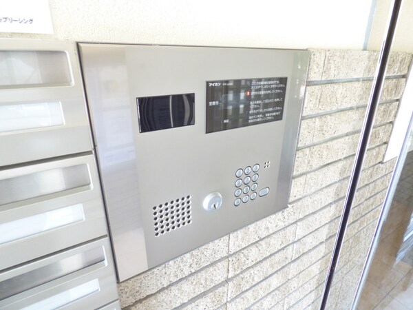 セキュリティ(安心のオートロック完備)