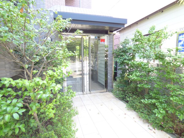 エントランス(キレイなエントランス)