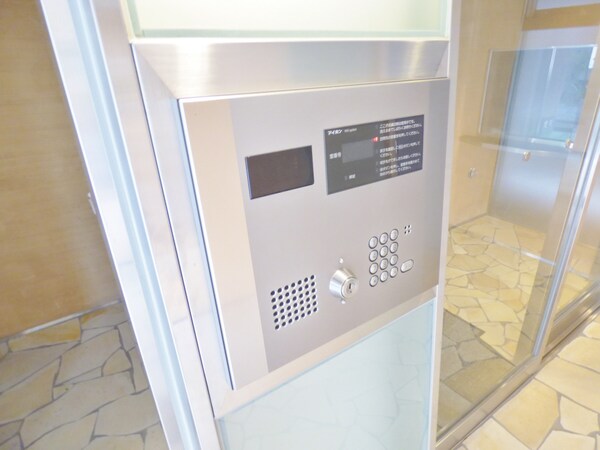セキュリティ(安心のオートロック完備)