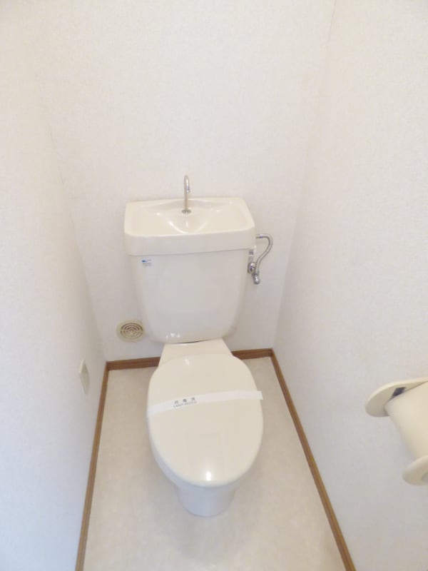 トイレ(清潔感のあるトイレ)