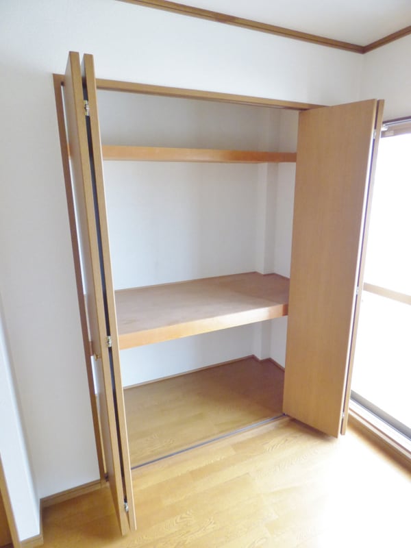 収納(洋室のクローゼット)