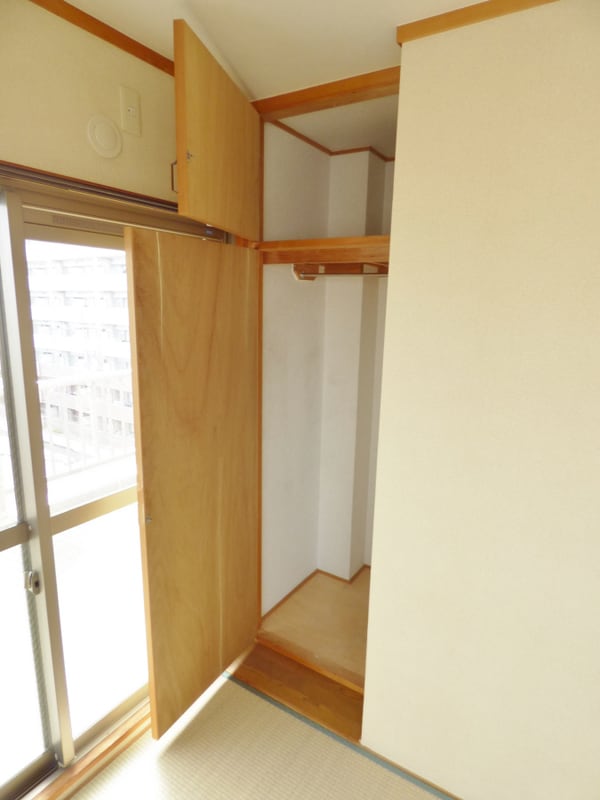 収納(和室のクローゼット)