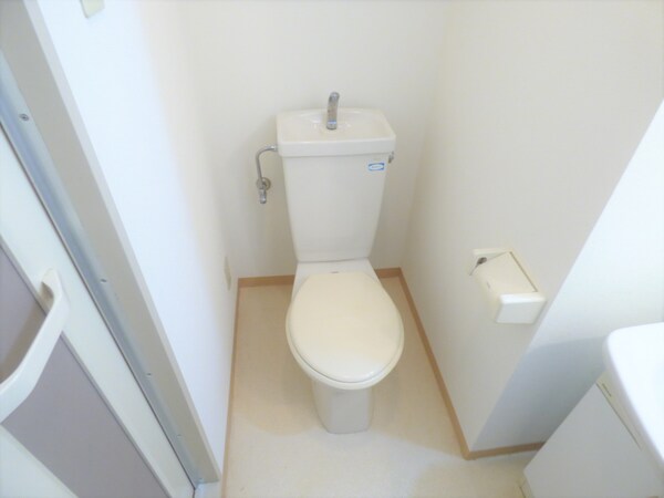 トイレ(清潔感のあるトイレ)