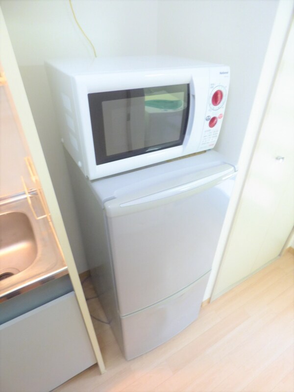 設備(２ドア冷蔵庫＆電子レンジ付)