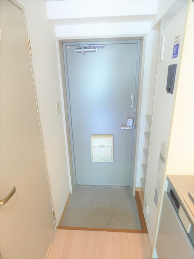 物件内観写真24　(キレイな玄関)