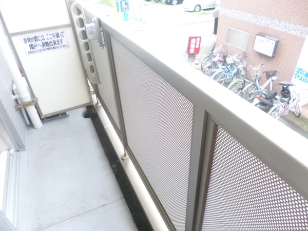 バルコニー・ベランダ(南東向きバルコニーで日当たり良好)